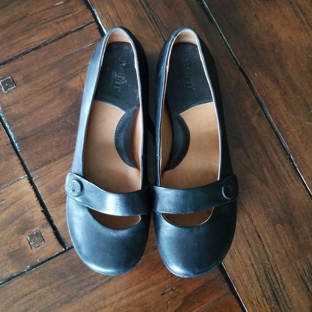 Black born shoes